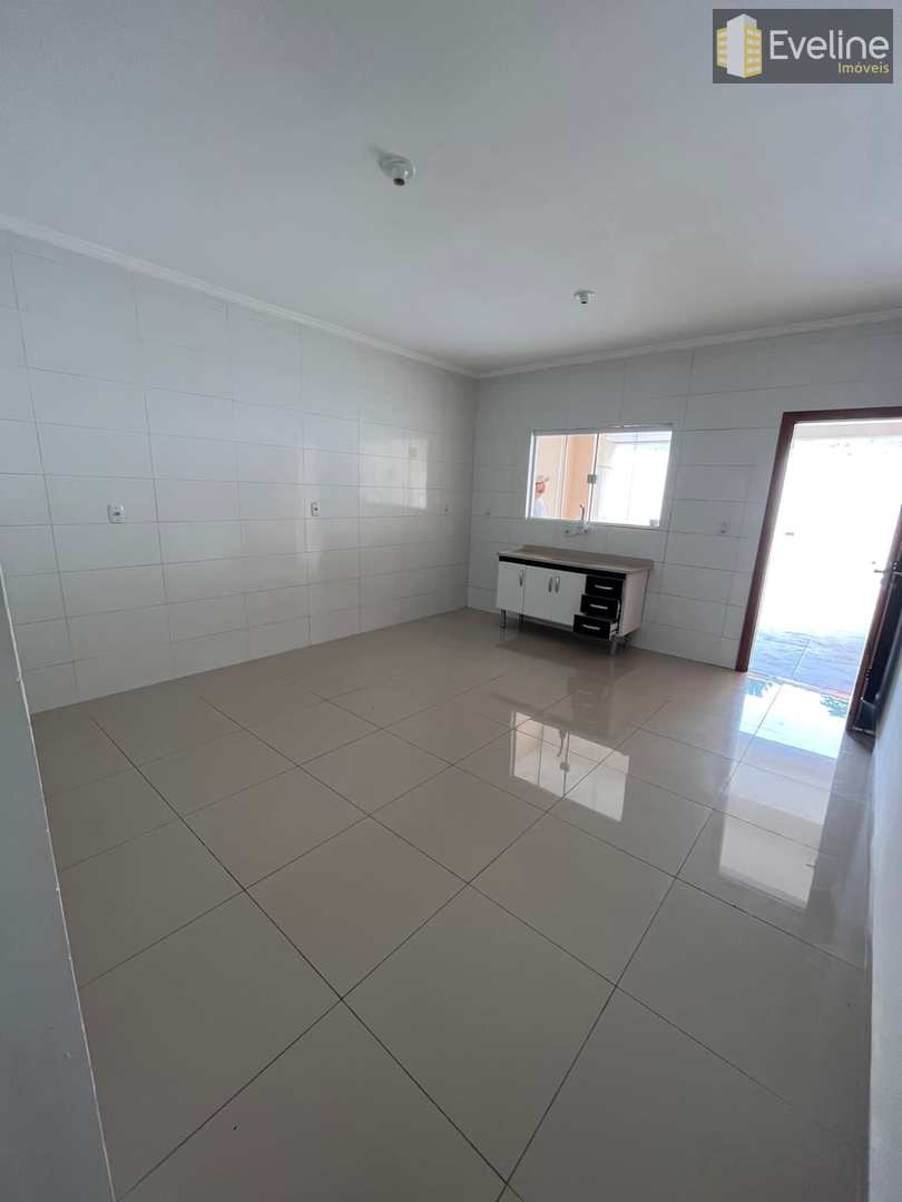 Sobrado à venda e aluguel com 3 quartos, 240m² - Foto 4