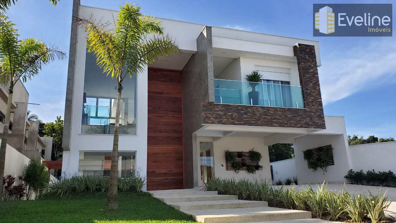 Casa à venda com 6 quartos, 780m² - Foto 1