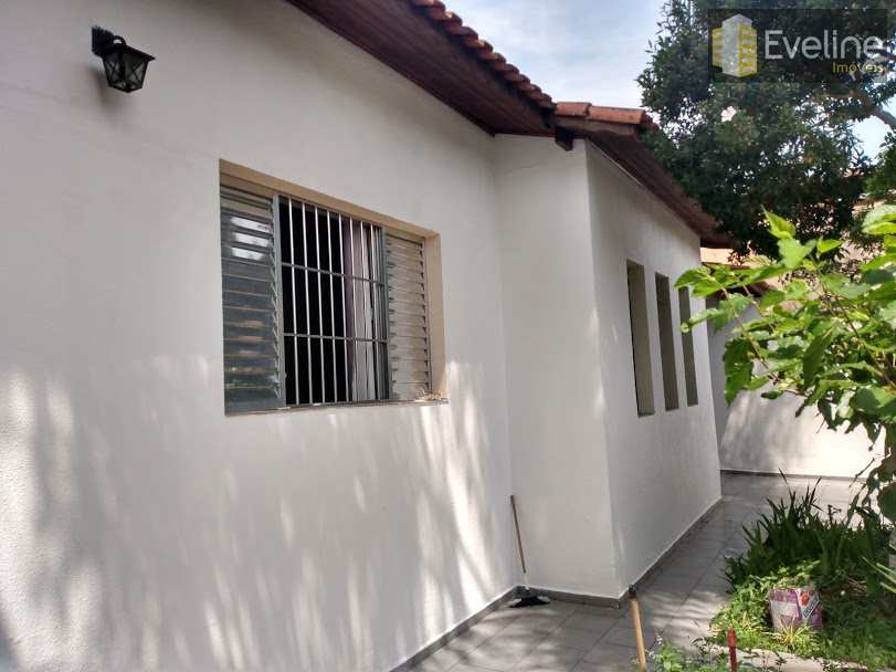 Casa à venda com 3 quartos, 164m² - Foto 17