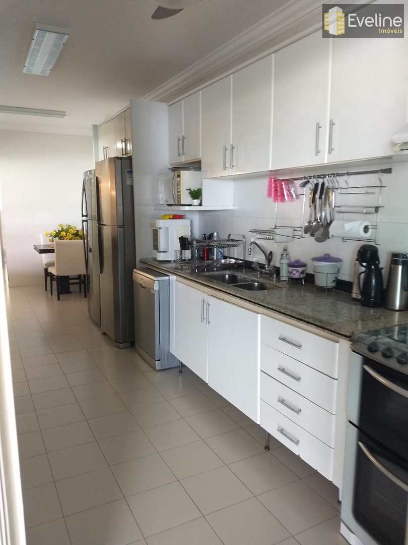 Apartamento à venda com 5 quartos, 330m² - Foto 7