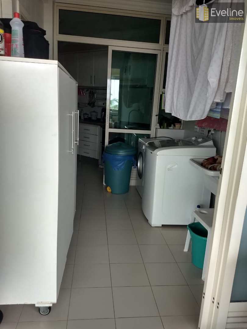 Apartamento à venda com 5 quartos, 330m² - Foto 26