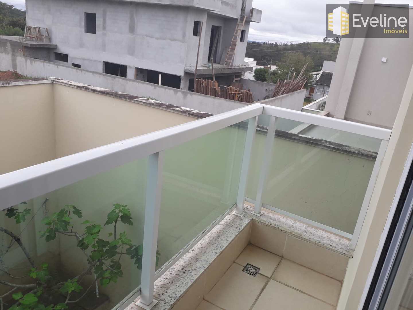 Casa de Condomínio à venda com 4 quartos, 225m² - Foto 32