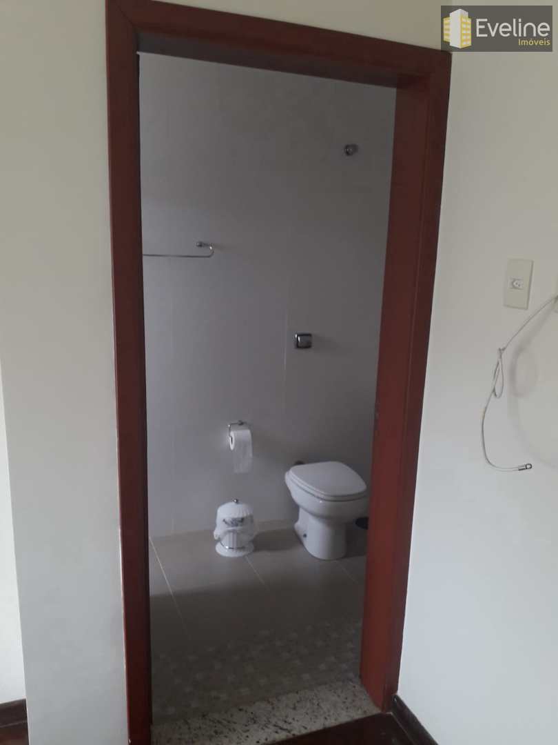 Casa de Condomínio à venda com 4 quartos, 225m² - Foto 19