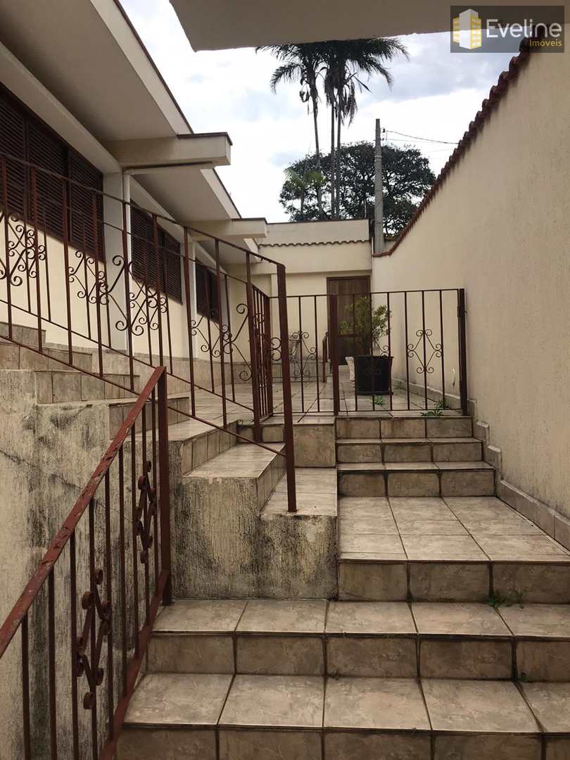 Casa à venda e aluguel com 4 quartos, 210m² - Foto 23