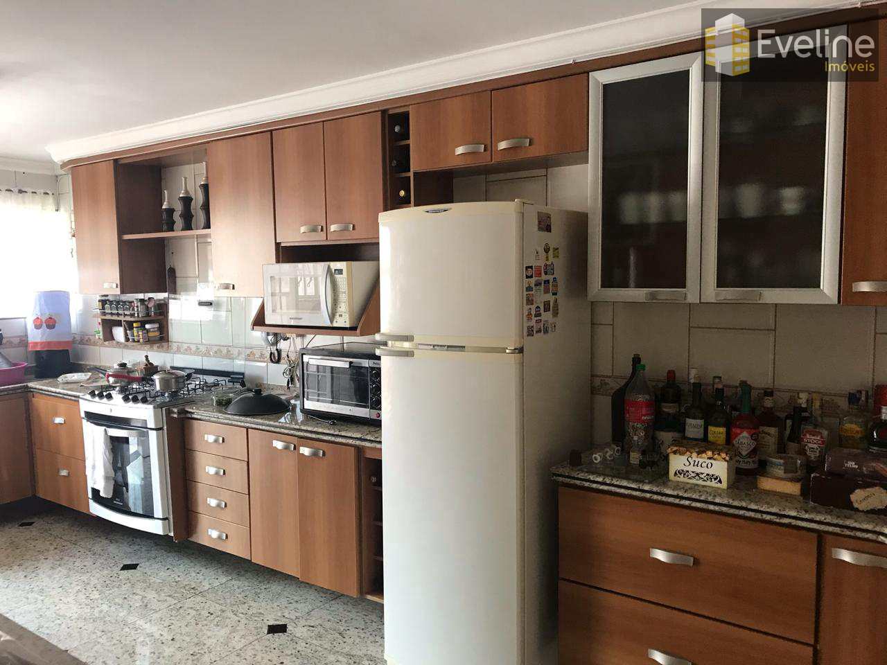 Casa à venda com 3 quartos, 271m² - Foto 6