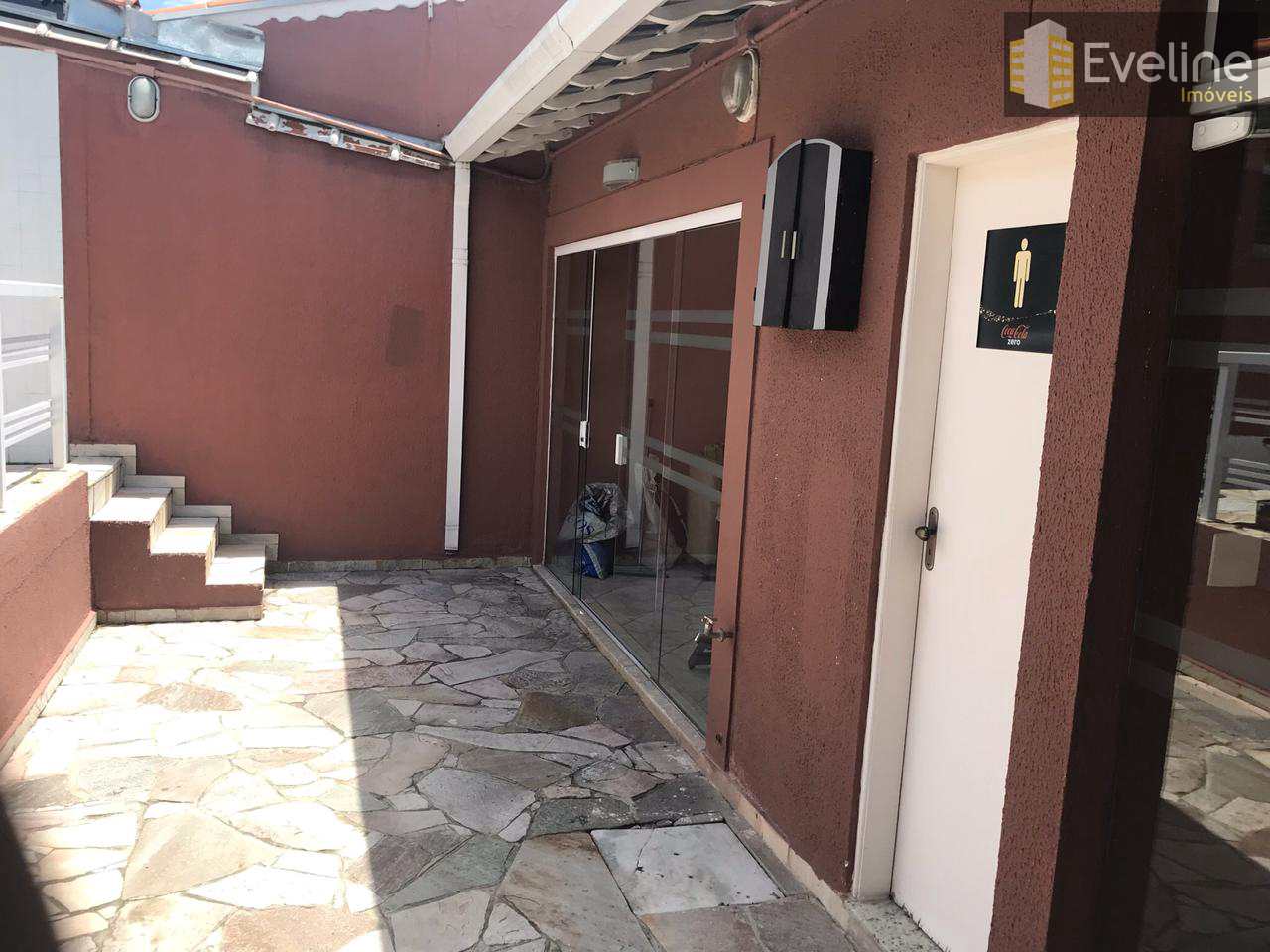 Casa à venda com 3 quartos, 271m² - Foto 13