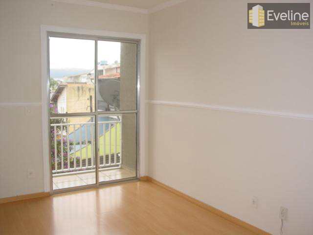 Apartamento à venda com 2 quartos, 61m² - Foto 4