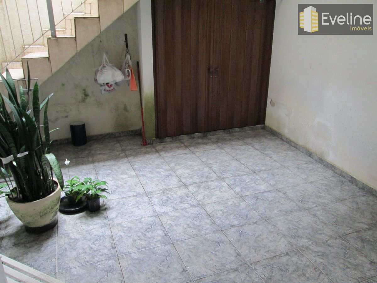 Sobrado à venda com 4 quartos, 250m² - Foto 24