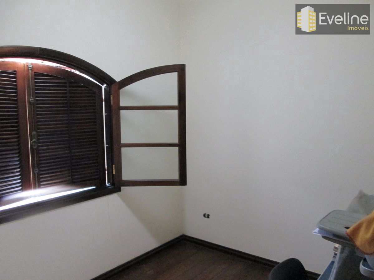 Sobrado à venda com 4 quartos, 250m² - Foto 17