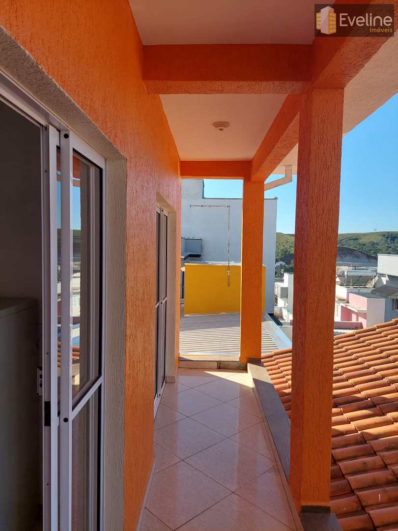 Casa à venda com 4 quartos, 150m² - Foto 14