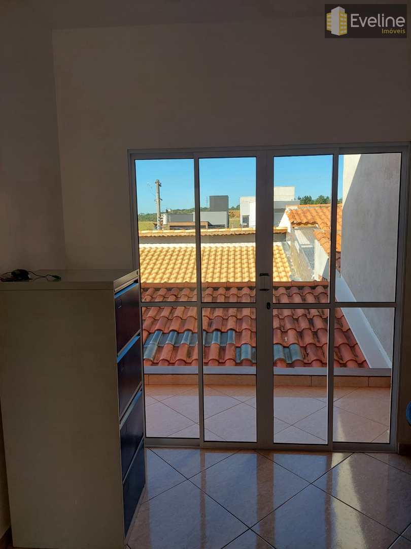 Casa à venda com 4 quartos, 150m² - Foto 11