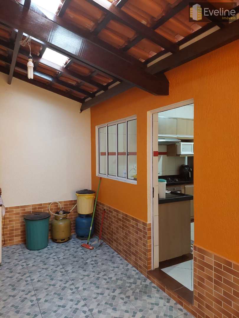 Casa à venda com 4 quartos, 150m² - Foto 18