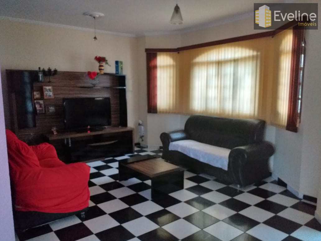 Casa à venda com 3 quartos, 300m² - Foto 1