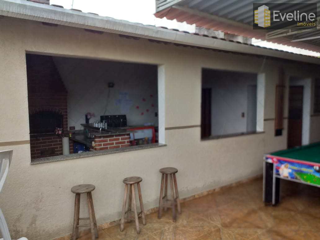 Casa à venda com 3 quartos, 300m² - Foto 7