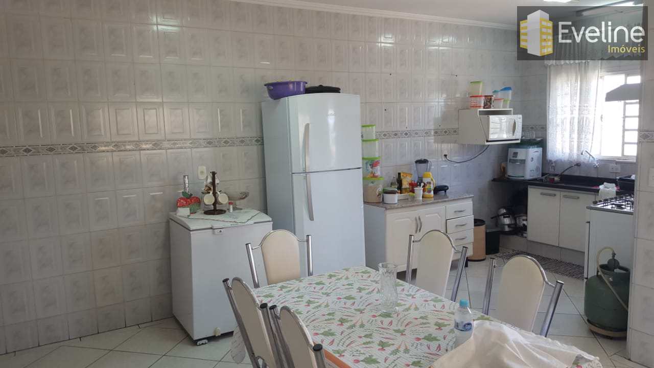 Sobrado à venda com 4 quartos, 244m² - Foto 8