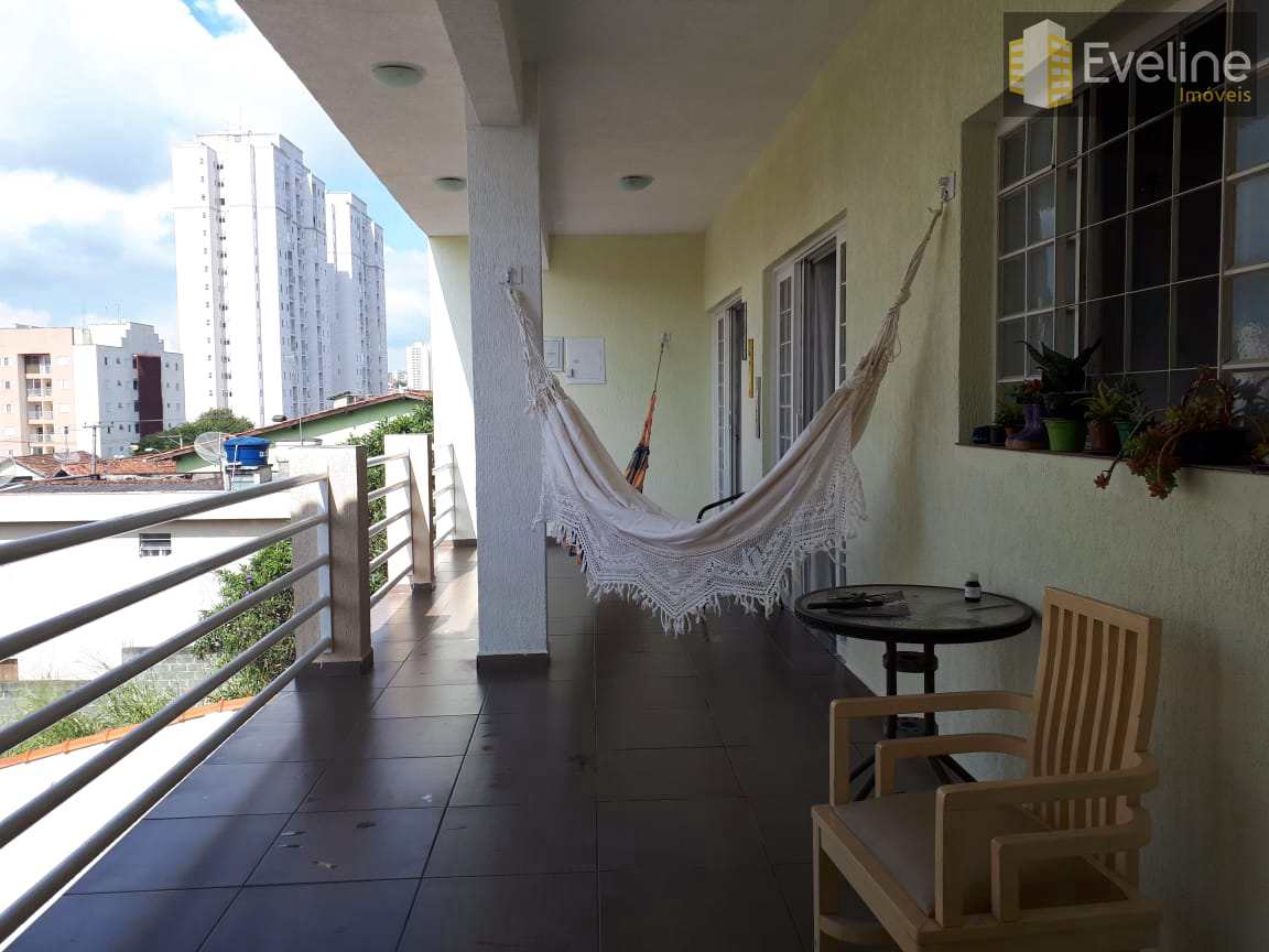 Casa à venda com 4 quartos, 200m² - Foto 21