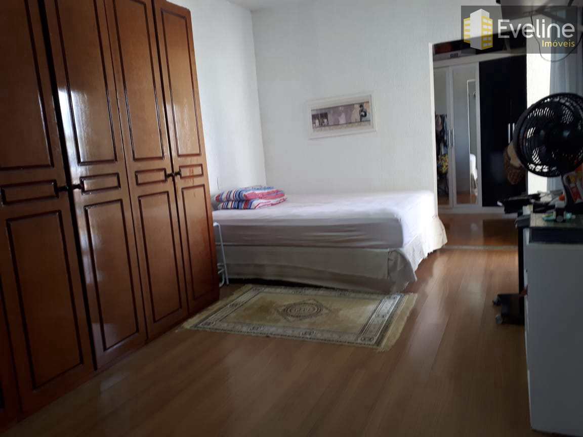 Casa à venda com 4 quartos, 200m² - Foto 19