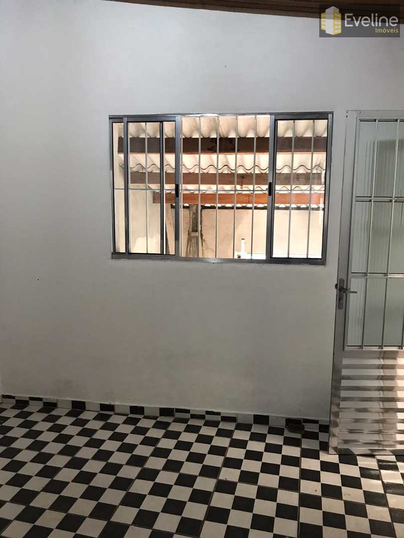 Casa à venda com 2 quartos, 180m² - Foto 5