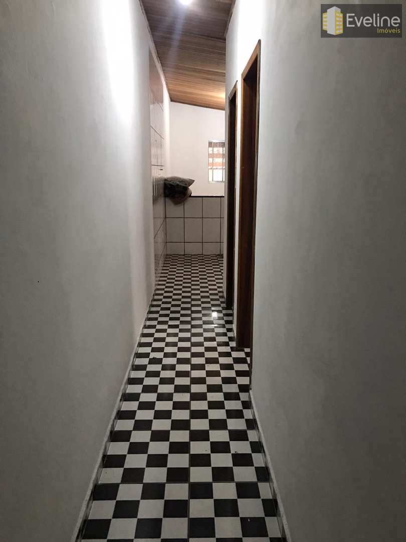 Casa à venda com 2 quartos, 180m² - Foto 12