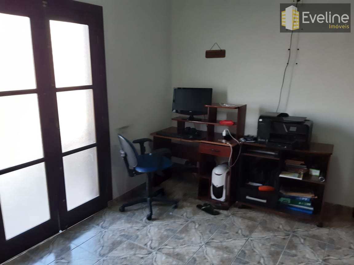 Casa à venda com 3 quartos, 350m² - Foto 18