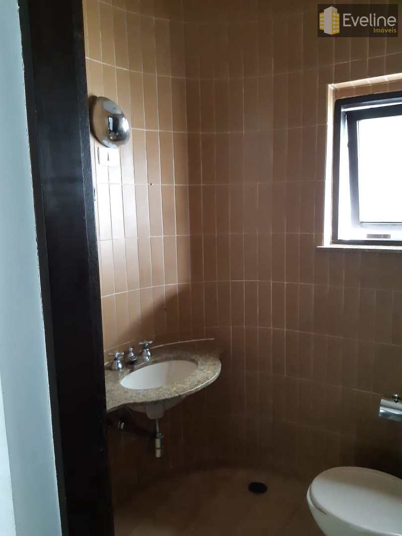 Casa à venda com 3 quartos, 350m² - Foto 19