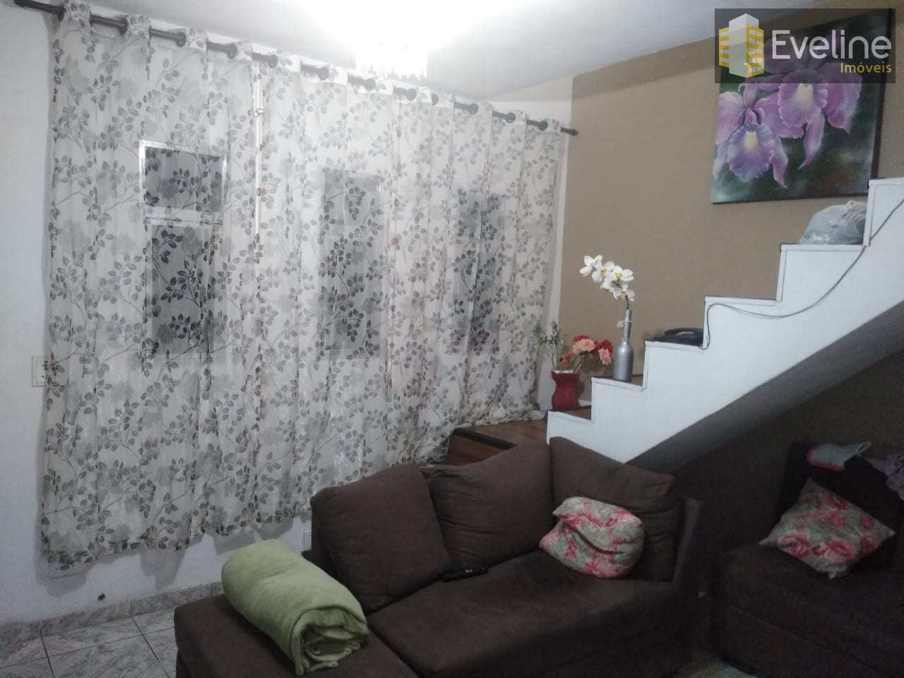 Sobrado à venda com 2 quartos, 260m² - Foto 2