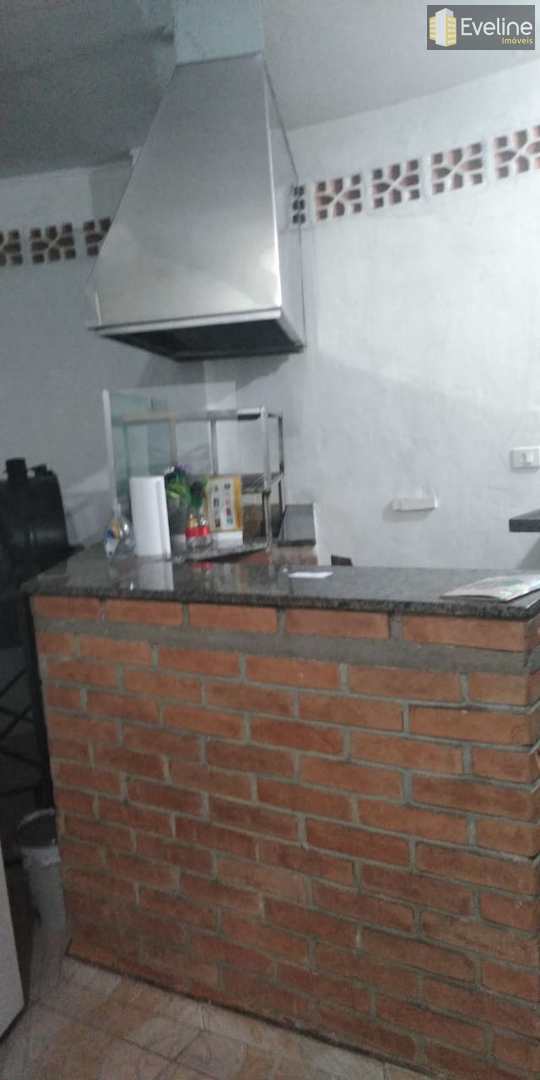 Sobrado à venda com 2 quartos, 260m² - Foto 11