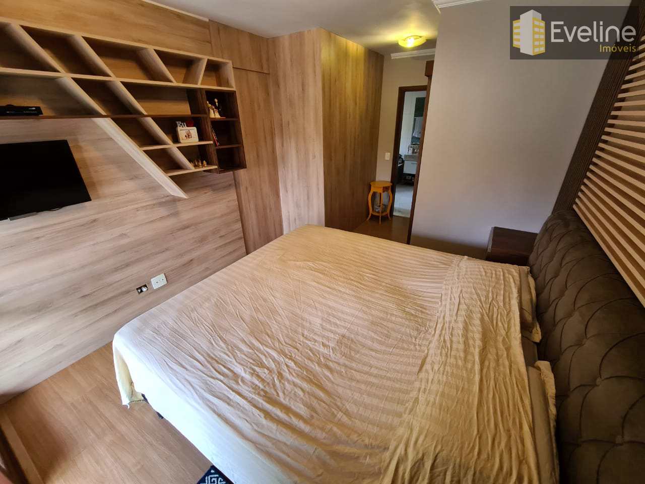 Casa à venda com 3 quartos, 357m² - Foto 12