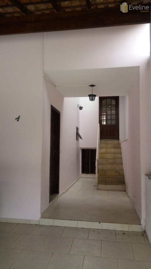 Casa de Condomínio à venda com 3 quartos, 120m² - Foto 2