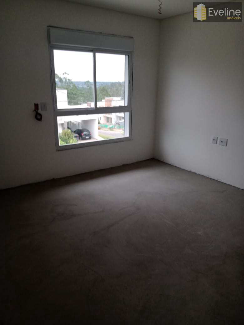 Casa de Condomínio à venda com 3 quartos, 200m² - Foto 4