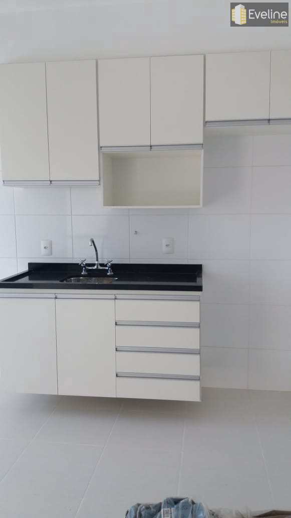 Apartamento à venda com 2 quartos, 80m² - Foto 1