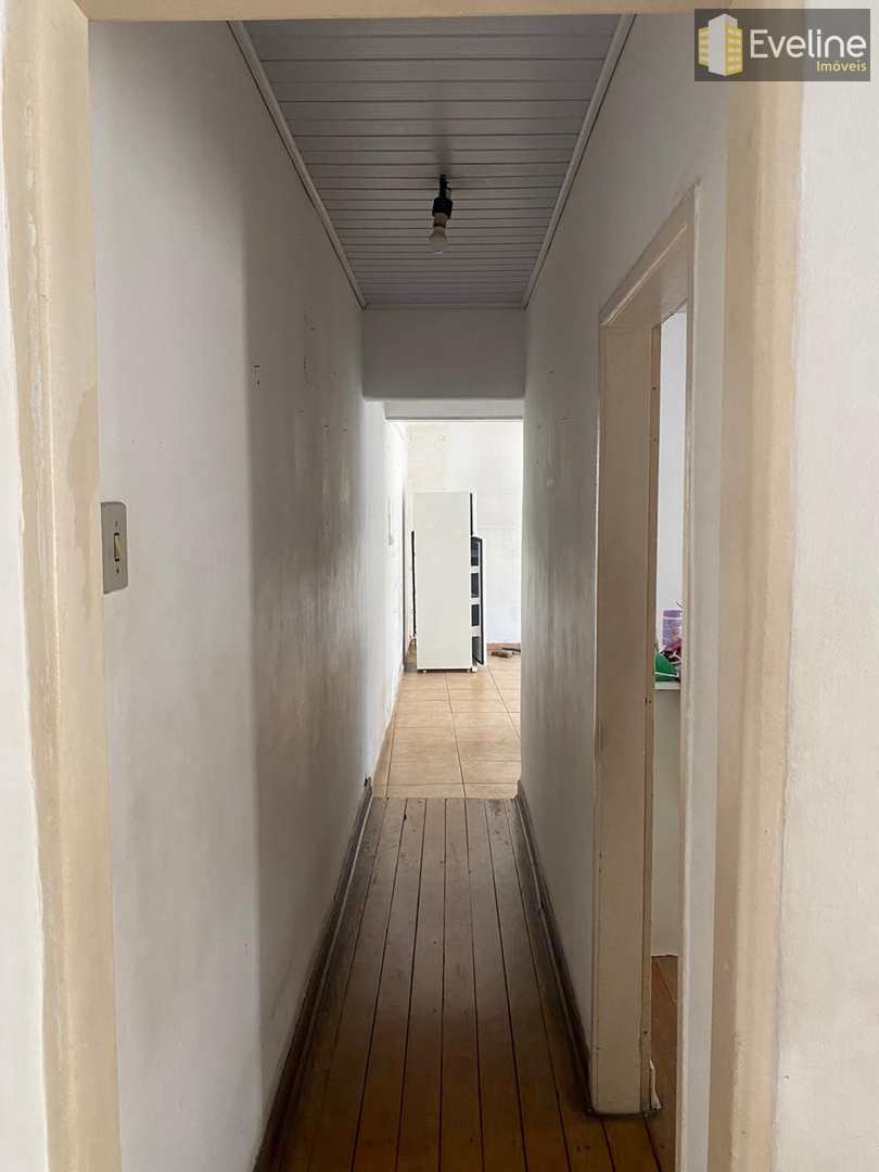 Casa à venda com 3 quartos, 73m² - Foto 1