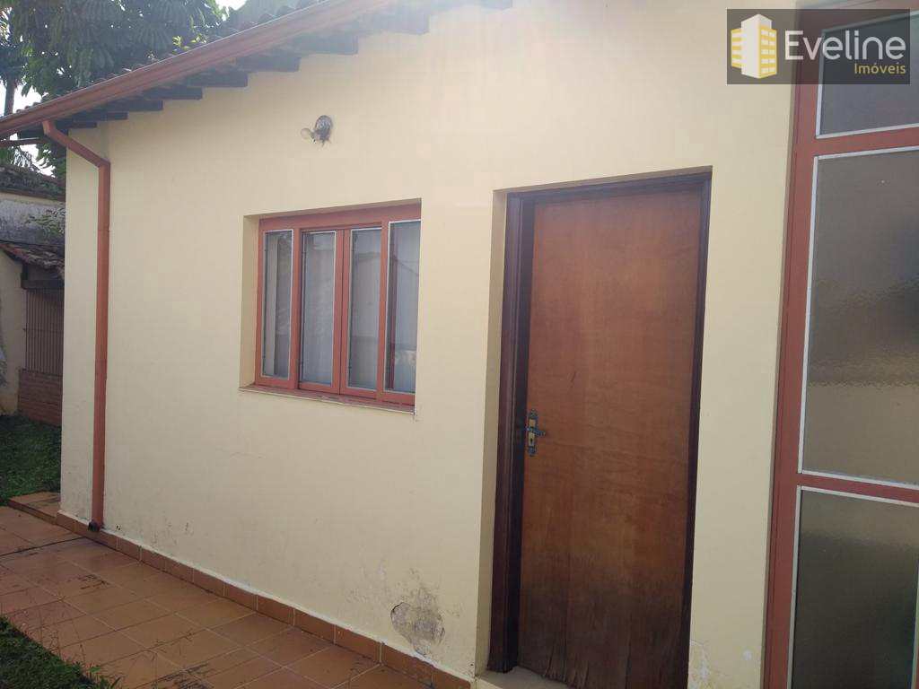 Casa à venda com 4 quartos, 600m² - Foto 19