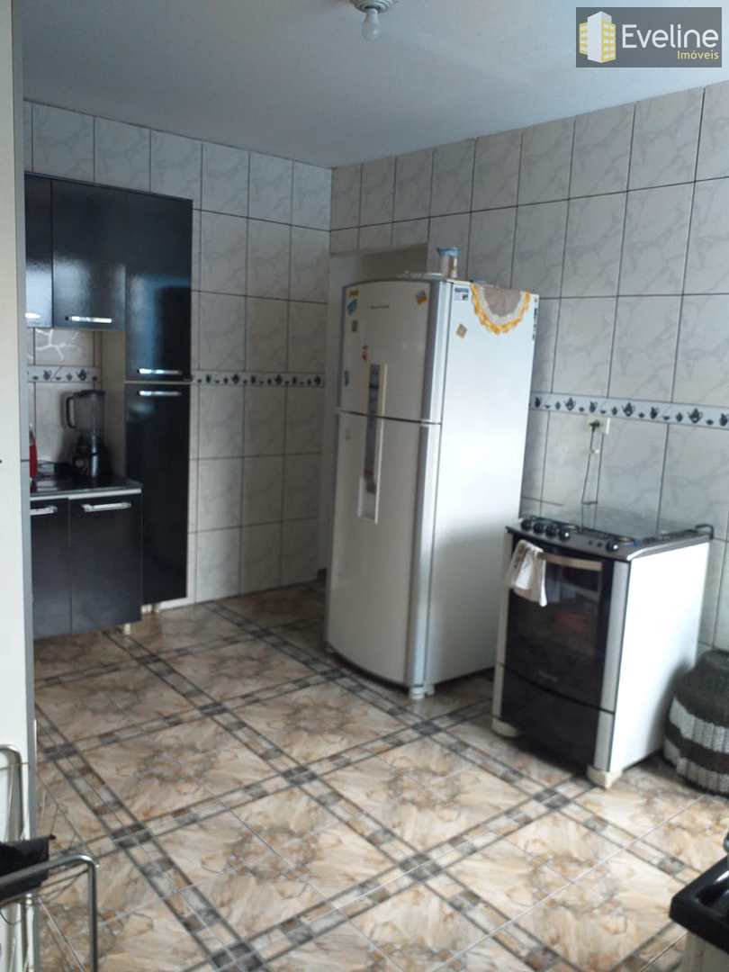 Casa à venda com 3 quartos, 300m² - Foto 10