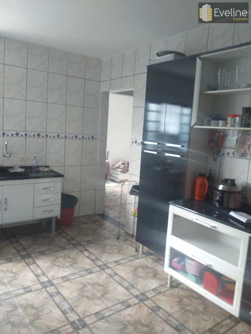 Casa à venda com 3 quartos, 300m² - Foto 11