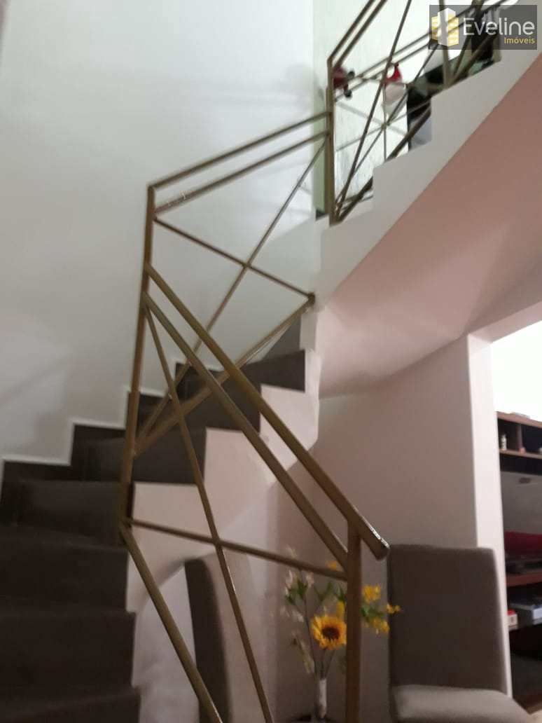 Sobrado à venda com 3 quartos, 94m² - Foto 12