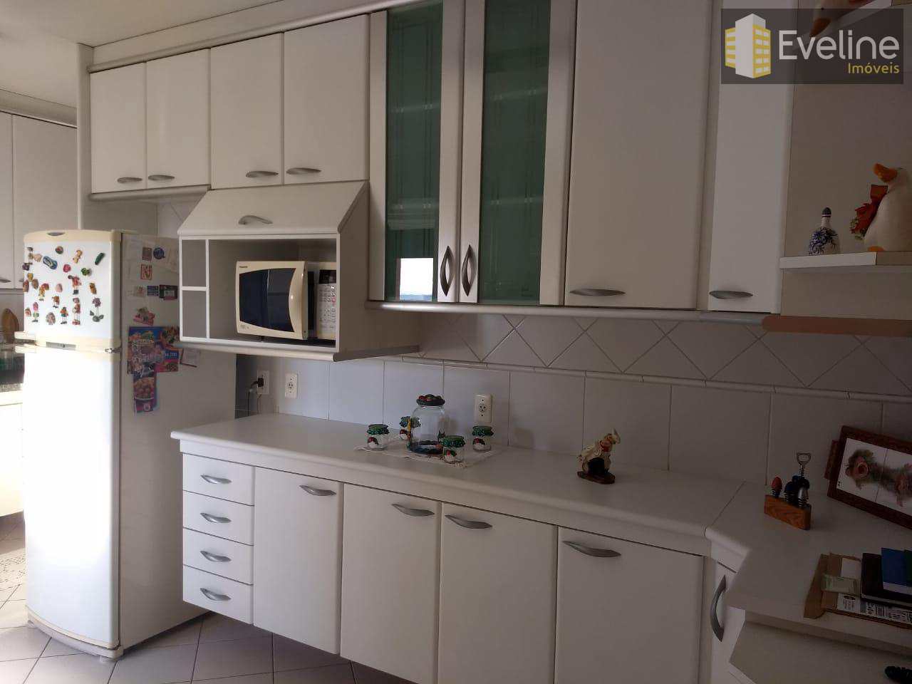 Apartamento à venda com 3 quartos, 132m² - Foto 6