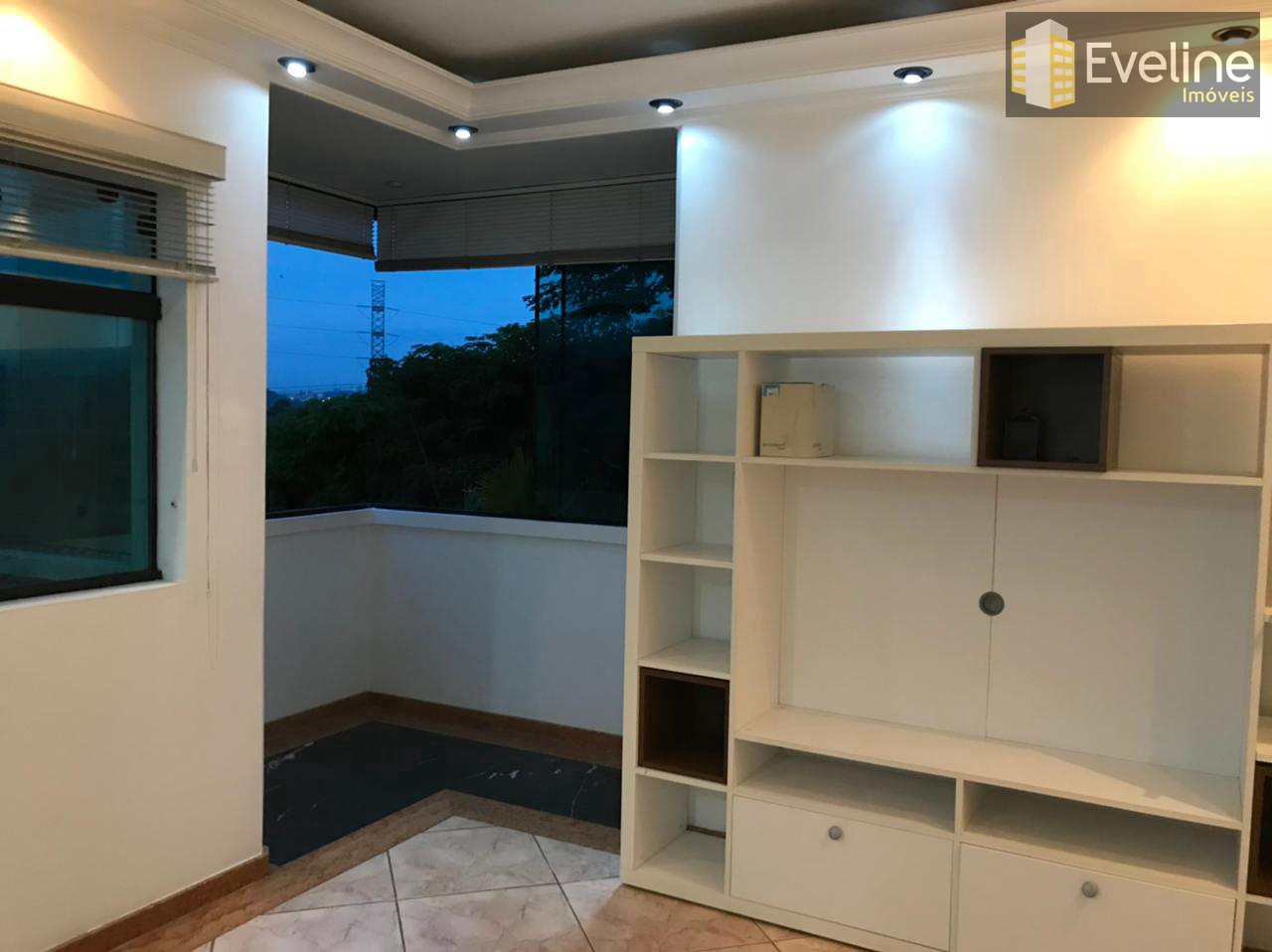 Apartamento à venda com 2 quartos, 62m² - Foto 4