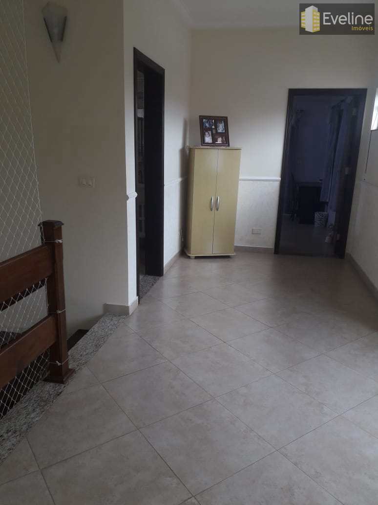 Sobrado à venda com 3 quartos, 300m² - Foto 8