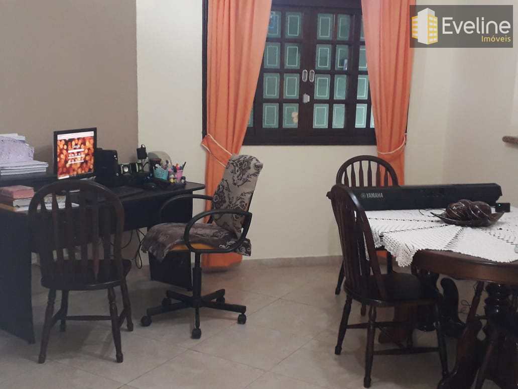 Sobrado à venda com 3 quartos, 300m² - Foto 4