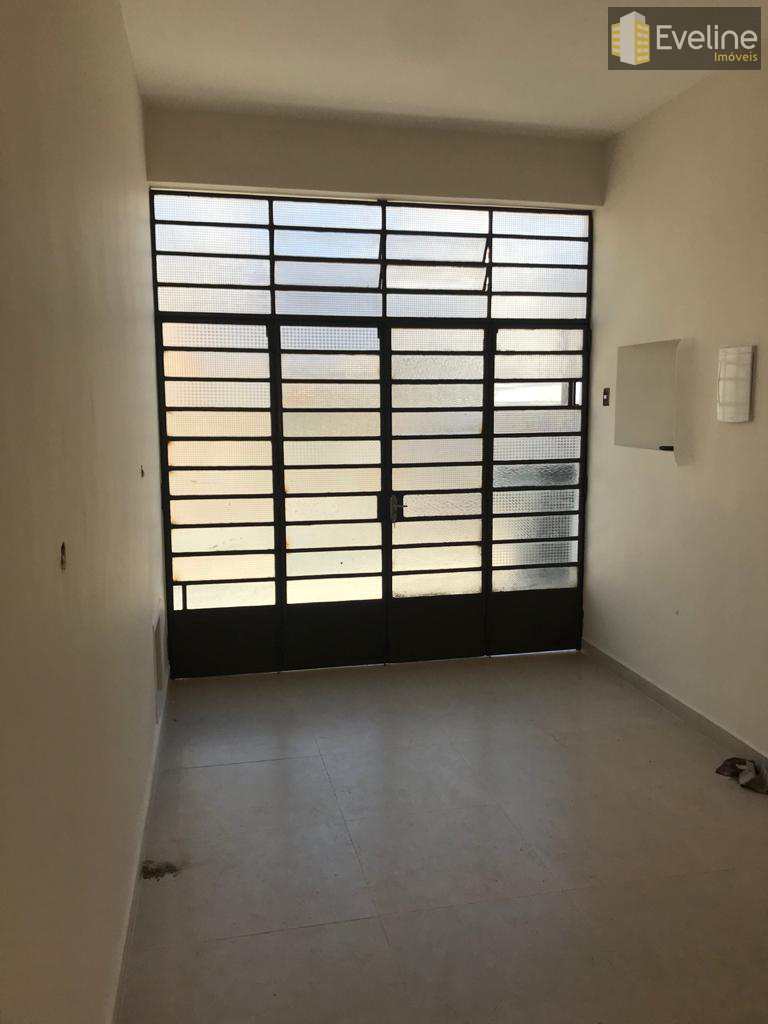 Casa à venda com 3 quartos, 115m² - Foto 4