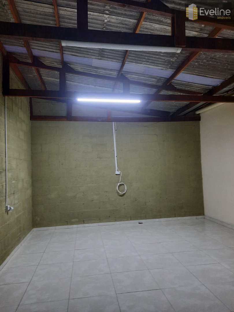 Casa para alugar com 3 quartos, 100m² - Foto 22