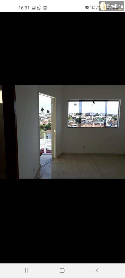 Casa à venda com 3 quartos, 140m² - Foto 2