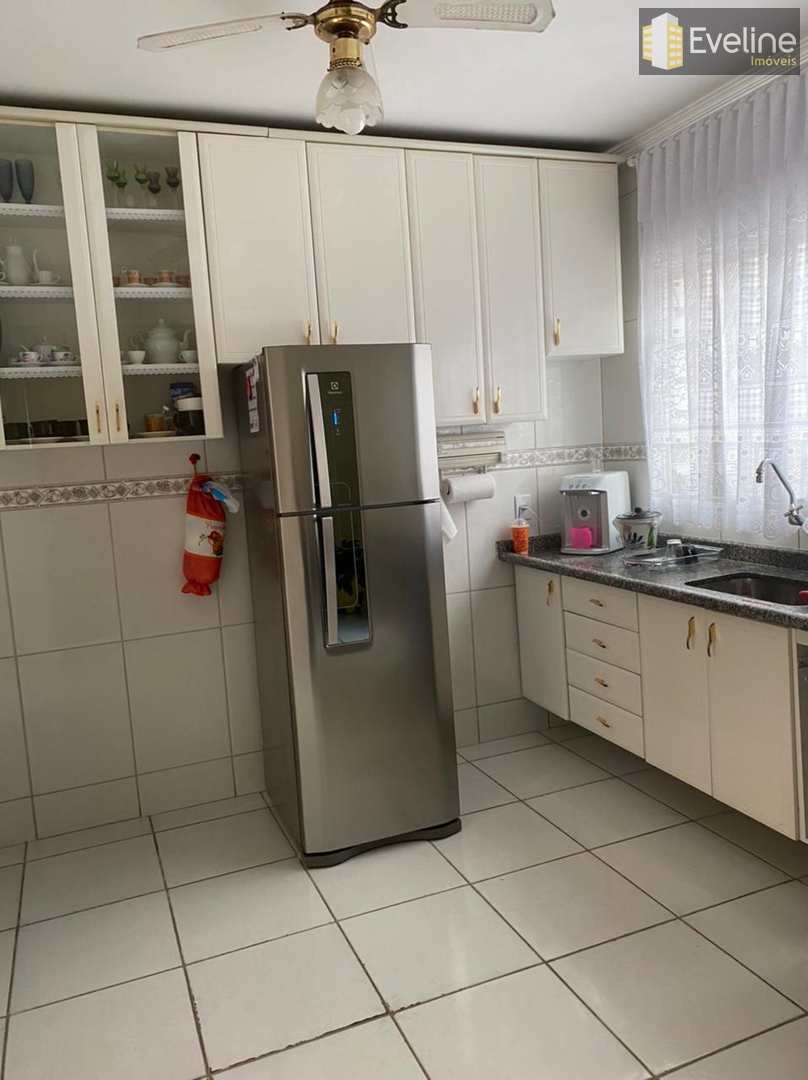 Casa à venda e aluguel com 3 quartos, 135m² - Foto 17