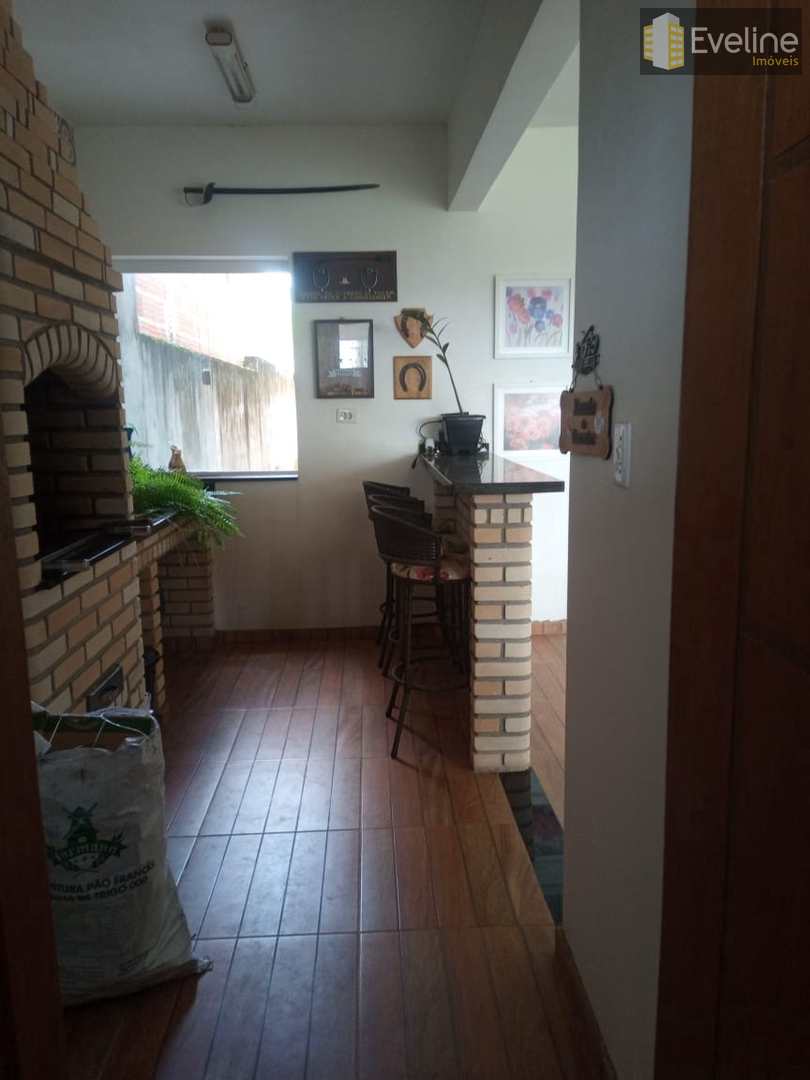 Casa à venda com 2 quartos, 300m² - Foto 28