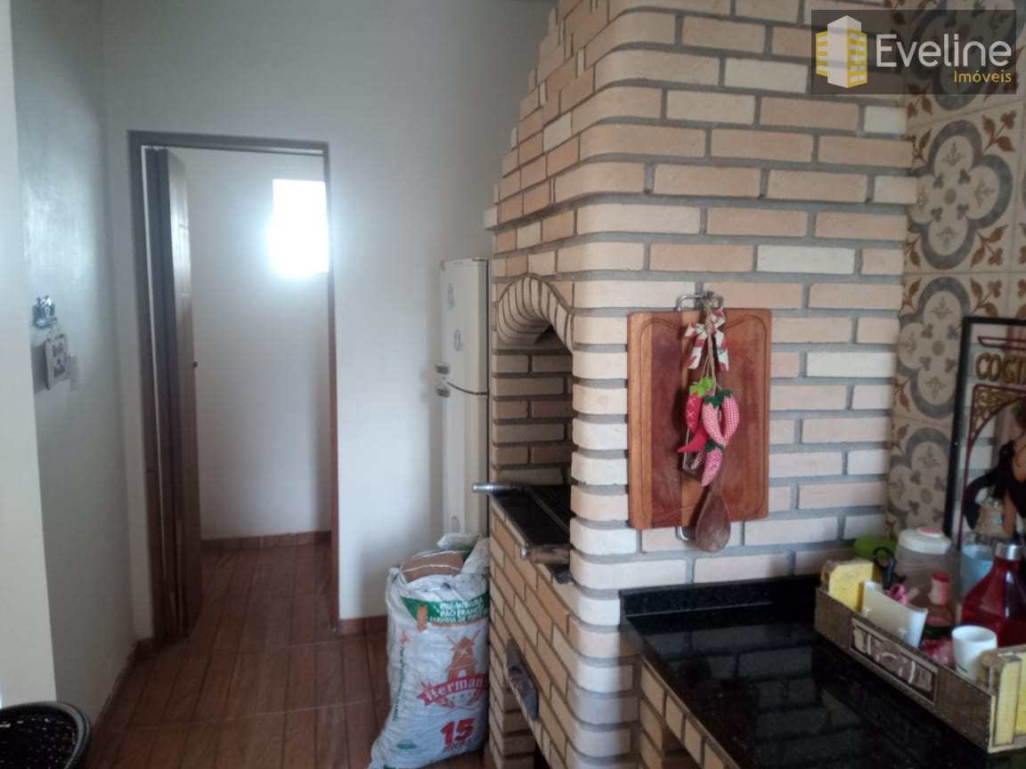 Casa à venda com 2 quartos, 300m² - Foto 15