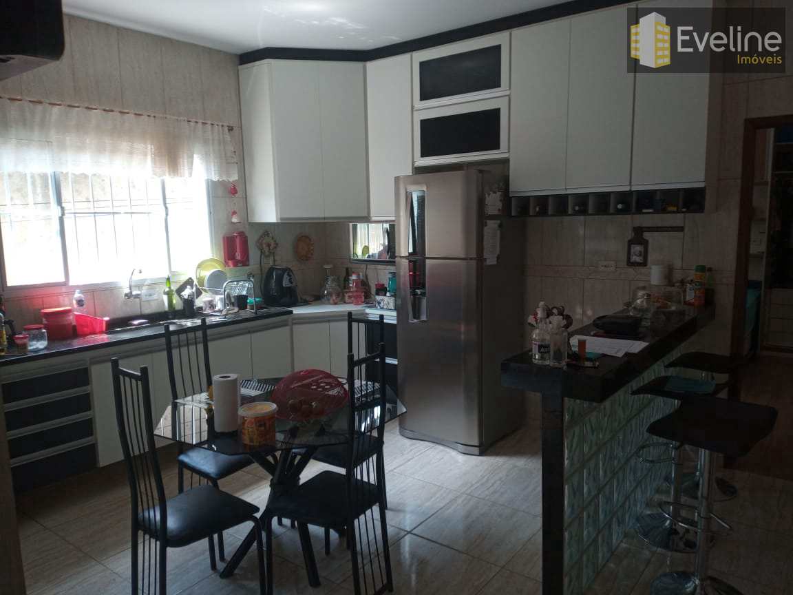 Casa à venda com 2 quartos, 300m² - Foto 30