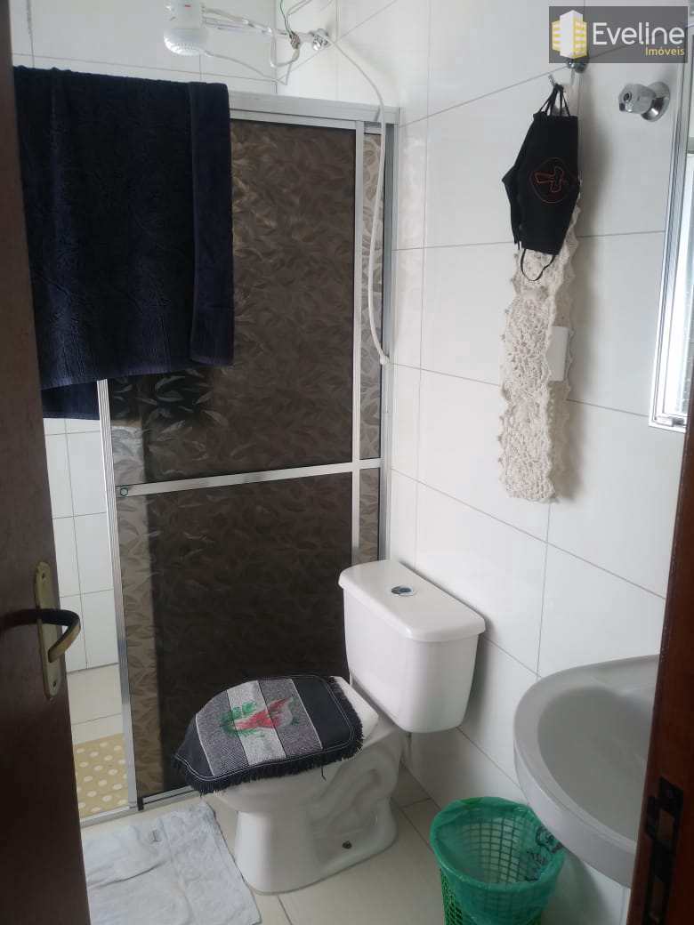 Casa à venda com 2 quartos, 80m² - Foto 13