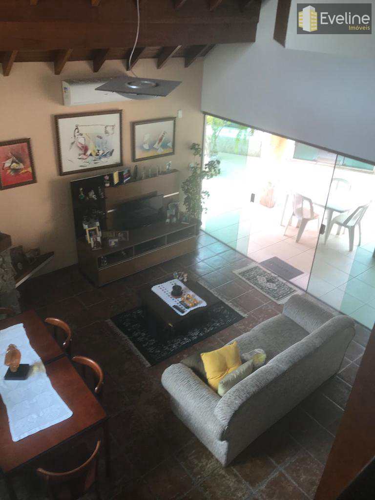 Casa à venda com 3 quartos, 306m² - Foto 25