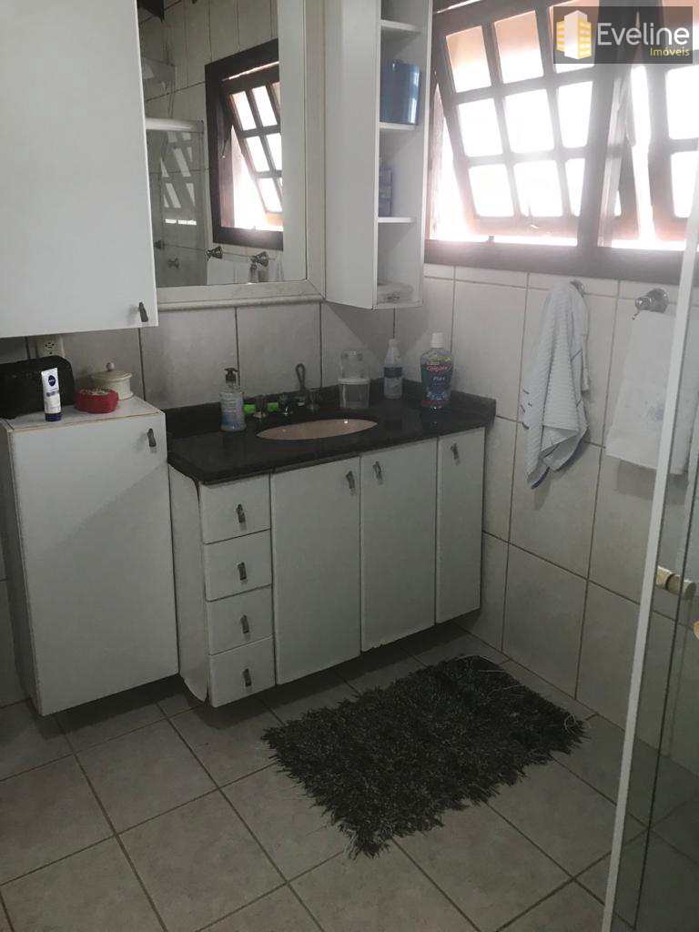 Casa à venda com 3 quartos, 306m² - Foto 27